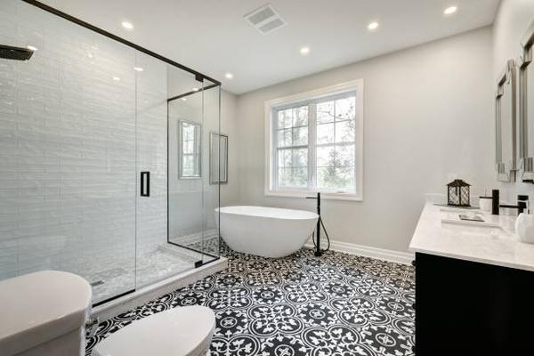 Luxury Bathroom Remodels: Creating a Spa-Like Retreat